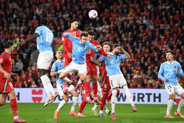 131025 - Wales v Belgium - 2026 FIFA World Cup Qualifying - Ben Cabango of Wales heads on goal
