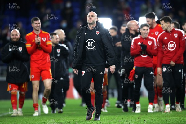 161121 - Wales v Belgium, 2022 World Cup Qualifier -  Wales interim manager Robert Page at the end of the game