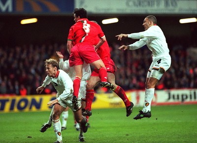 290397 - Wales v Belgium - FIFA World Cup Qualifier -  Gary Speed heads the ball to score a goal