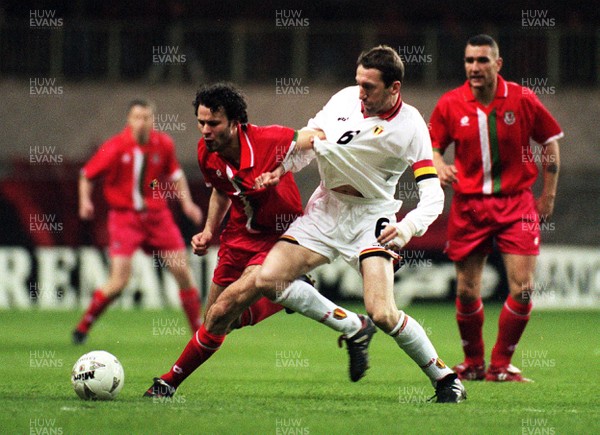 290397 - Wales v Belgium - FIFA World Cup Qualifier -  Ryan Giggs tangles with Franky van der Elst