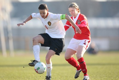 17.02.08.. Wales v Belgium, UEFA Women's Championship 2009.Jenner Park, Barry Wales' Michelle Green puts Belgium's Femke Maes under pressure 