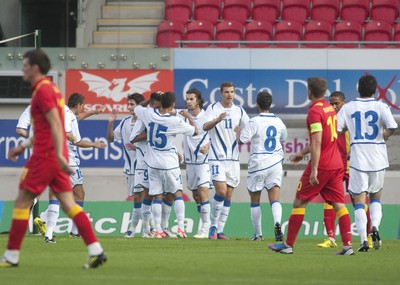 150812 - Wales v Bosnia Herzegovina, Vauxhall International Friendly -   Bosnia Herzegovina players celebrate taking the lead   
