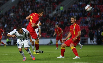 150812 - Wales v Bosnia Herzegovina, Vauxhall International Friendly - Wales' Gareth Bale heads at goal