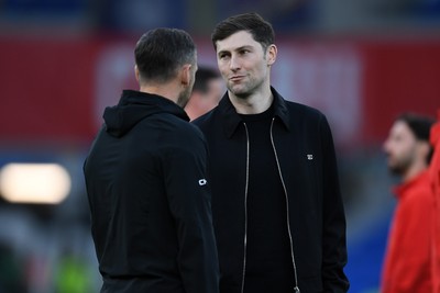 260326 - Wales v Bosnia-Herzegovina - 2026 FIFA World Cup Qualifying - Play-off Semi-final - Wales Captain Ben Davies arrives at the stadium ahead of the match