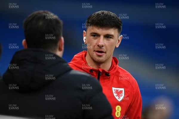 260326 - Wales v Bosnia-Herzegovina - 2026 FIFA World Cup Qualifying - Play-off Semi-final - Mark Harris arrives at the stadium ahead of the match