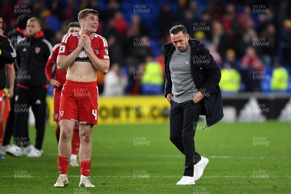 260326 - Wales v Bosnia-Herzegovina - 2026 FIFA World Cup Qualifying - Play-off Semi-final - Dejected Dylan Lawlor  and Craig Bellamy, Wales Manager
