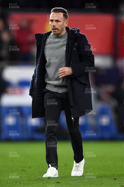 260326 - Wales v Bosnia-Herzegovina - 2026 FIFA World Cup Qualifying - Play-off Semi-final - Dejected Craig Bellamy, Wales Manager