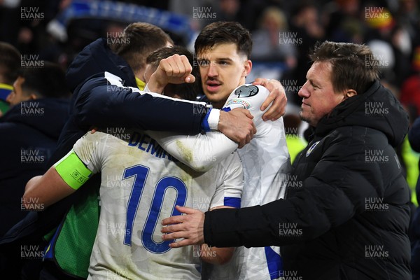 260326 - Wales v Bosnia-Herzegovina - 2026 FIFA World Cup Qualifying - Play-off Semi-final - Bosnia players celebrate the win at full time