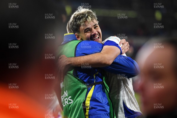 260326 - Wales v Bosnia-Herzegovina - 2026 FIFA World Cup Qualifying - Play-off Semi-final - Bosnia players celebrate at full time