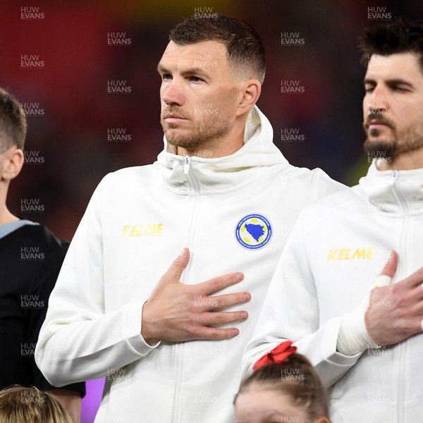 260326 - Wales v Bosnia-Herzegovina - 2026 FIFA World Cup Qualifying - Play-off Semi-final - Edin Dzeko of Bosnia during the anthems