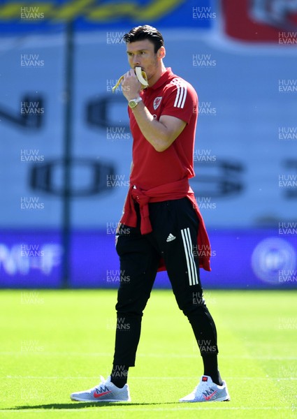060920 - Wales v Bulgaria - UEFA Nations League - Kieffer Moore of Wales arrive at the stadium
