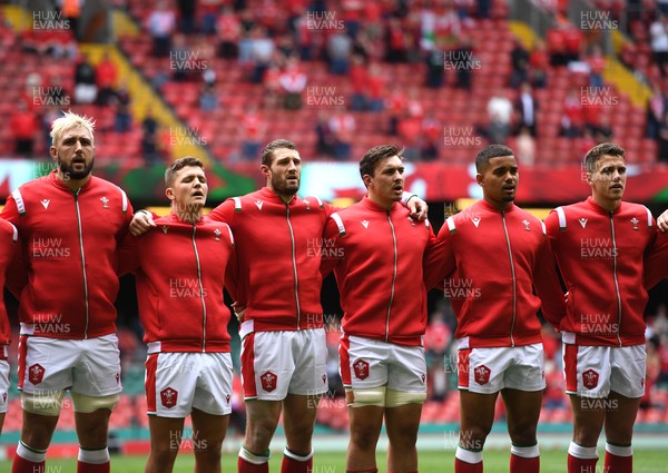 030721 - Wales v Canada - Summer International Rugby - Josh Turnbull, Callum Sheedy, Jonah Holmes, Taine Basham, Ben Thomas and Kieran Hardy during the anthems