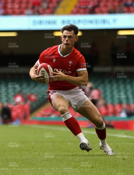 030721 - Wales v Canada, Summer International Series - Tom Rogers of Wales