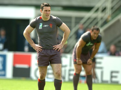 09.09.07 - Wales v Canada - Rugby World Cup 2007 - France - Wales' Stephen Jones 