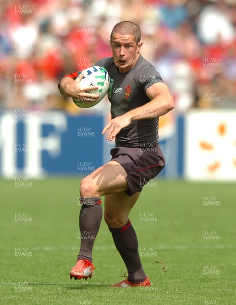09.09.07 - Wales v Canada - Rugby World Cup 2007 - France - Wales' Shane Williams 