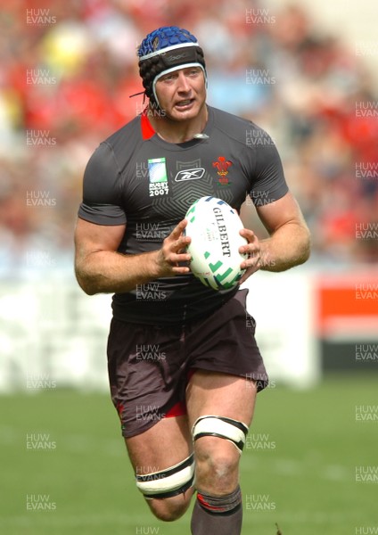 09.09.07 - Wales v Canada - Rugby World Cup 2007 - France - Wales' Ian Gough 