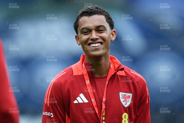 090925 - Wales v Canada -  International Friendly - Brennan Johnson of Wales arrives at the stadium ahead of the match