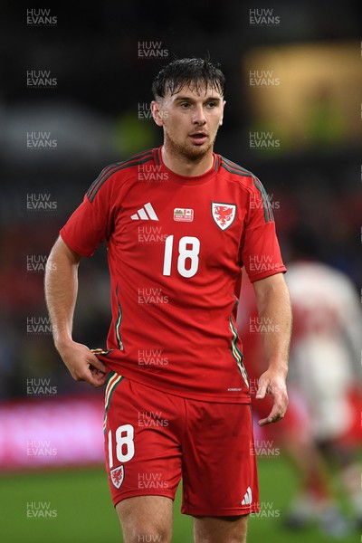090925 - Wales v Canada -  International Friendly - Mark Harris of Wales