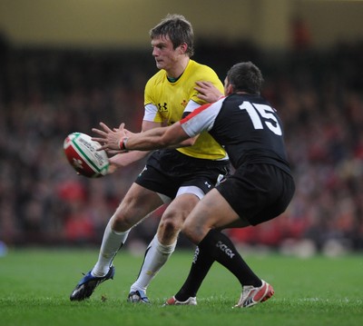14.11.08 - Wales v Canada -  Invesco Perpetual Series 2008 - Wales' Dan Biggar takes on Canada's James Pritchard.  