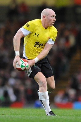14.11.08 - Wales v Canada -  Invesco Perpetual Series 2008 - Wales' Tom Shanklin 