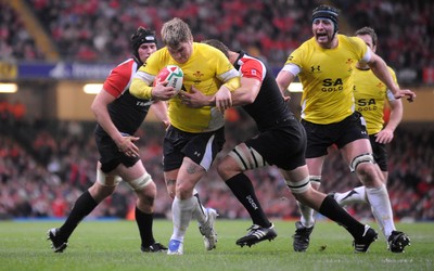 14.11.08 - Wales v Canada -  Invesco Perpetual Series 2008 - Wales' Richard Hibbard 