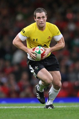 14.11.08 ... Wales v Canada, Invesco Perpetual International 2008 Wales' Andrew Bishop   