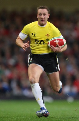 14.11.08 ... Wales v Canada, Invesco Perpetual International 2008 Wales' Morgan Stoddart  