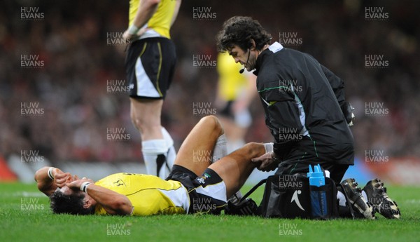 14.11.08 - Wales v Canada -  Invesco Perpetual Series 2008 - Wales' James Hook is treated for an injury.  