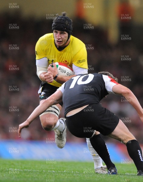 14.11.08 - Wales v Canada -  Invesco Perpetual Series 2008 - Wales' Robin Sowden-Taylor is tackled by Canada's Ander Monro.  