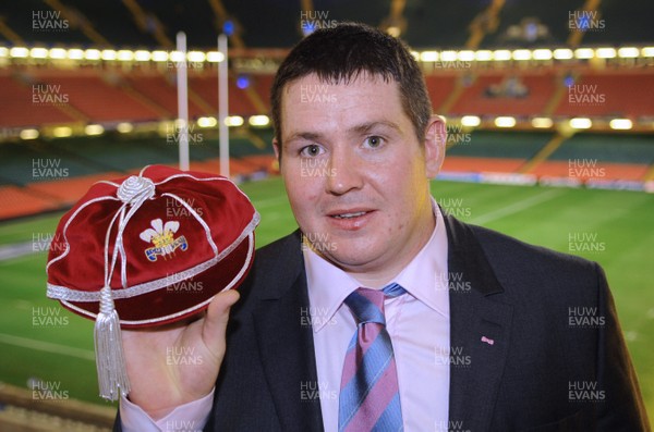 14.11.08 - Wales v Canada -  Invesco Perpetual Series 2008 - Wales' Eifion Roberts with his first cap 