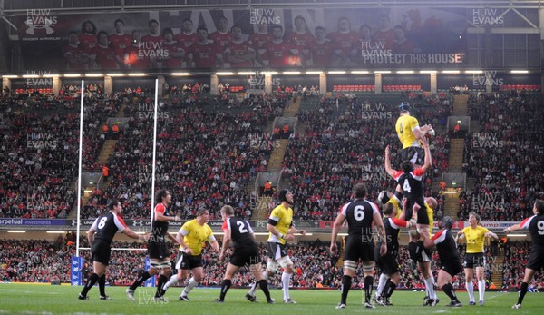 14.11.08 - Wales v Canada -  Invesco Perpetual Series 2008 -  