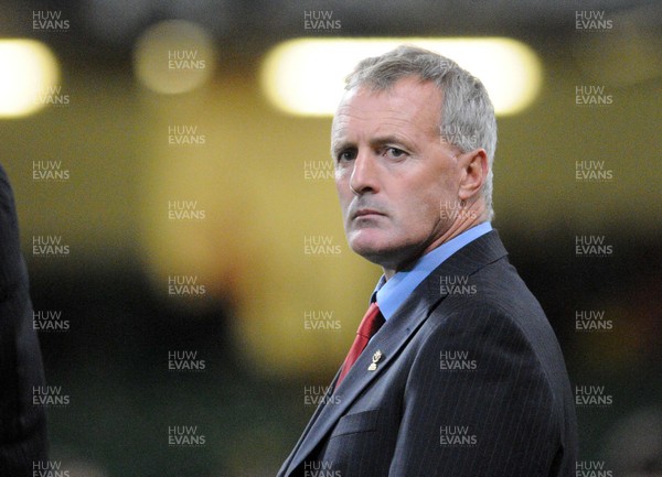 14.11.08 - Wales v Canada - Invesco Perpetual Series -  Canada Head Coach Kieran Crowley 
