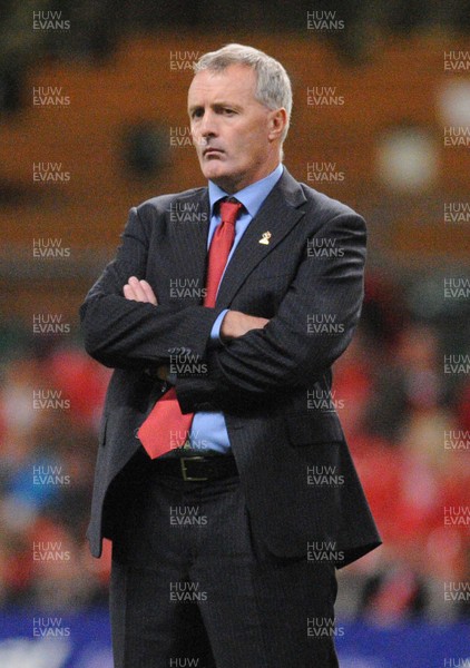 14.11.08 - Wales v Canada - Invesco Perpetual Series -  Canada Head Coach Kieran Crowley 