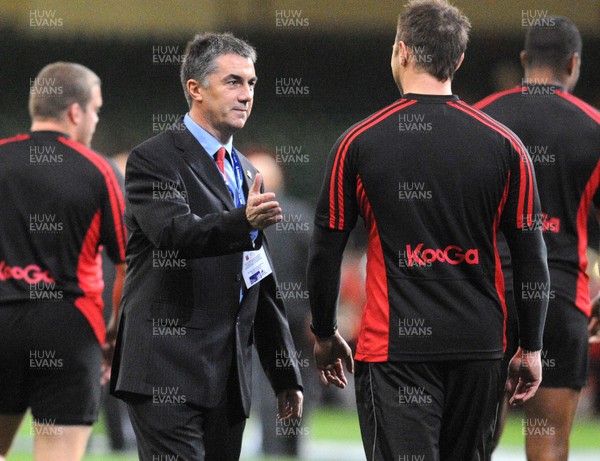 14.11.08 - Wales v Canada - Invesco Perpetual Series -  Canada High Performance Director Geriant John 