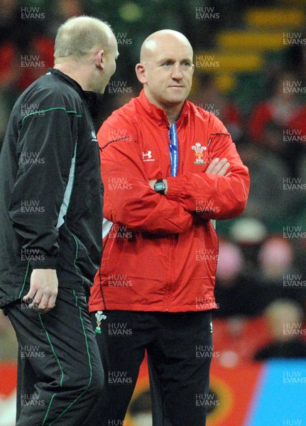14.11.08 - Wales v Canada - Invesco Perpetual Series -  Wales' Defence Coach Shaun Edwards 