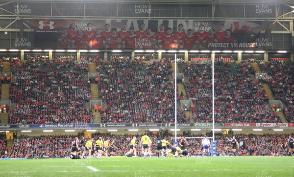 14.11.08 ... Wales v Canada, Invesco Perpetual International 2008 The North Stand of the Millennium Stadium 