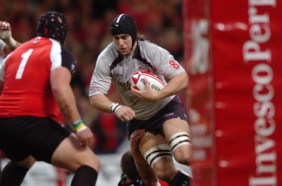 17.11.06  Wales v Canada  Wales Ryan Jones makes for the line. 