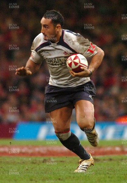 17.11.06 - Wales v Canada - Invesco Perpetual Series 2006 - Wales' Sonny Parker 