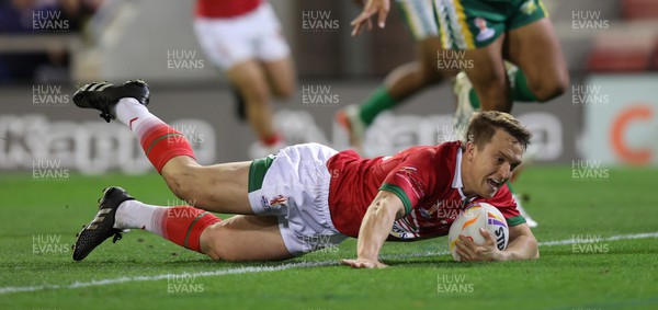 191022 - Wales v Cook Islands - Rugby League World Cup 2021 - Ollie Olds of Wales Rugby League goes over for the teams 2nd try