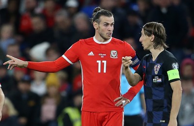 131019 - Wales v Croatia - European Championship Qualifiers - Group E - Gareth Bale of Wales and Luka Modric of Croatia