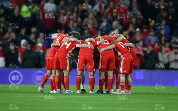 131019 - Wales v Croatia - European Championship Qualifiers - Group E - Wales team huddle