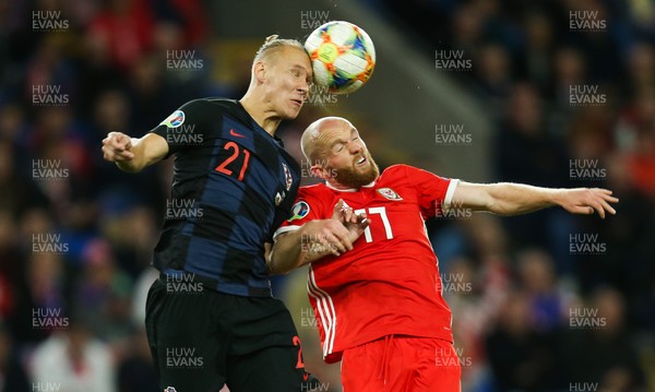131019 - Wales v Croatia, UEFA Euro 2020 Qualifier - Domagoj Vida of Croatia and Jonny Williams of Wales compete for the ball