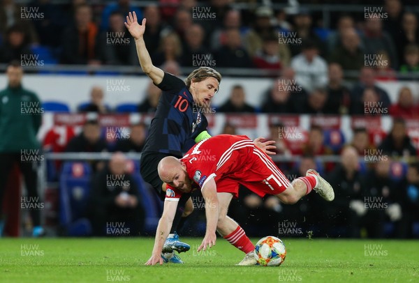 131019 - Wales v Croatia, UEFA Euro 2020 Qualifier - Jonny Williams of Wales is tackled by Luka Modric of Croatia