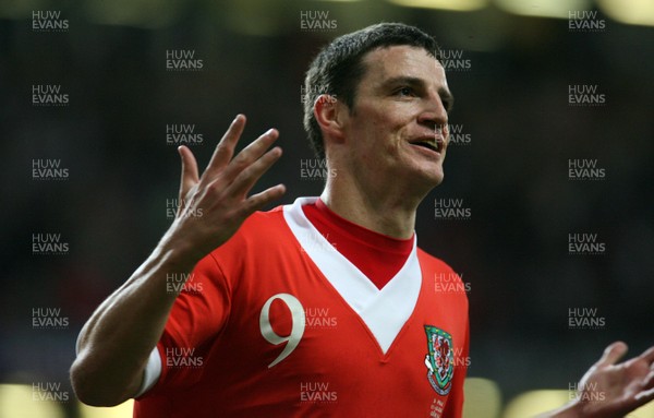 11.10.06...Wales v Cyprus, Euro 2008 Qualifying, Cardiff. Wales' Jason Koumas celebrates his goal 