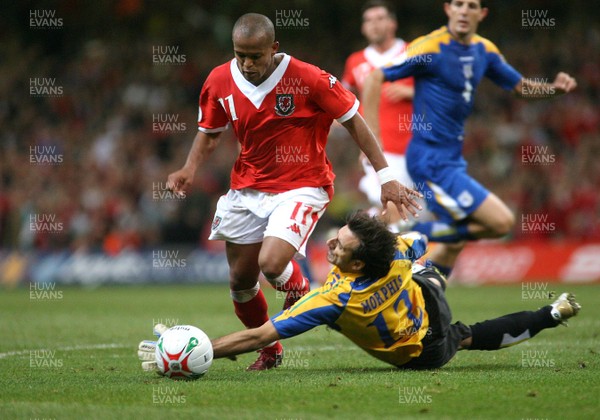 11.10.06...Wales v Cyprus, Euro 2008 Qualifying, Cardiff. Wales' Robert Earnshaw beats keeper Michalis Morphis but fails to find the back of the net 