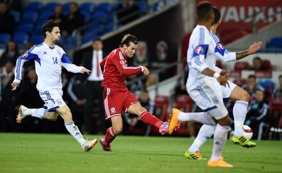 131014 - Wales v Cyprus - UEFA European Championship - Gareth Bale of Wales takes a shot at goal
