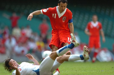 02.06.07 - Wales v Czech Republic - UEFA Euro 2008 Qualifying, Group D - Wales' Ryan Giggs tries a shot at goal 