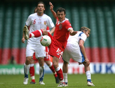 02.06.07. Wales v Czech Republic, Euro 2008 Qualifyer Wales' Simon Davies wins the ball from Czech Republics' Jaroslav Plasil 