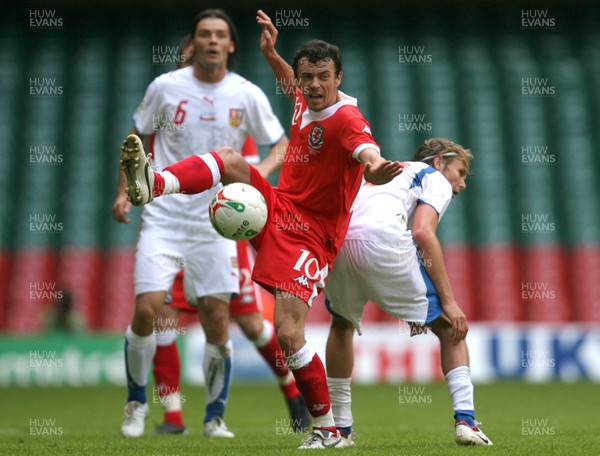 02.06.07. Wales v Czech Republic, Euro 2008 Qualifyer Wales' Simon Davies wins the ball from Czech Republics' Jaroslav Plasil 