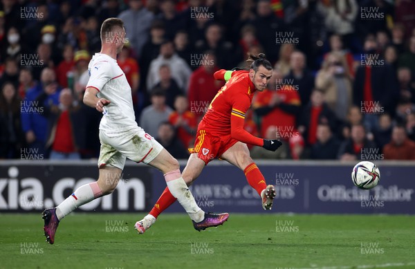 290322 - Wales v Czech Republic - International Friendly - Gareth Bale of Wales takes a shot at goal